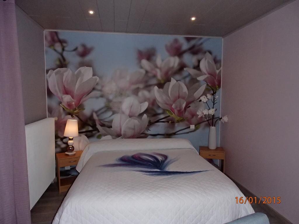 Le P'Tit Bonheur Bed & Breakfast Chilly-sur-Salins ภายนอก รูปภาพ
